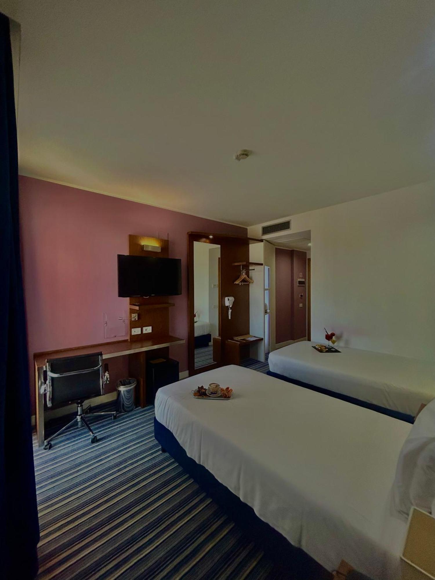 Gp Hotel Рим Экстерьер фото